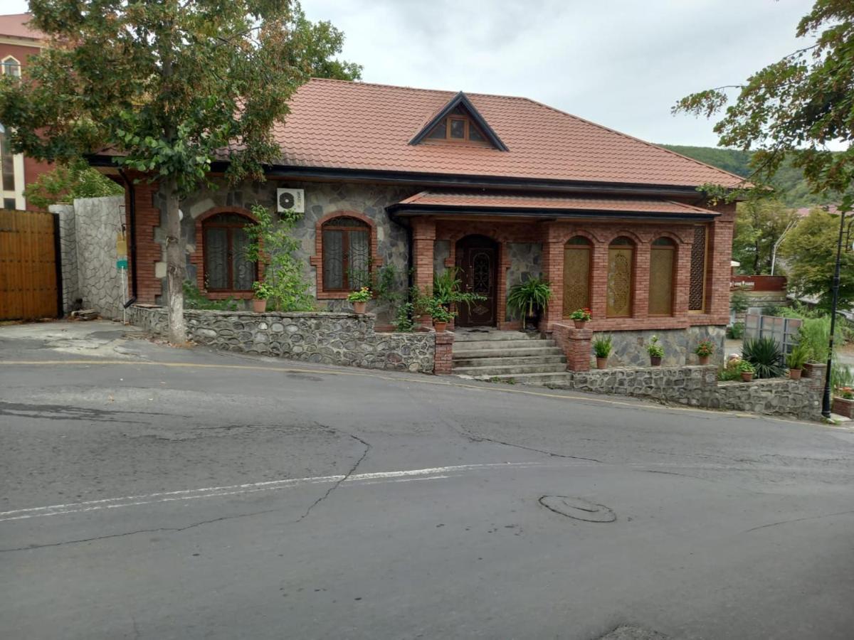 Villa Yurd in Şǝki Exterior foto